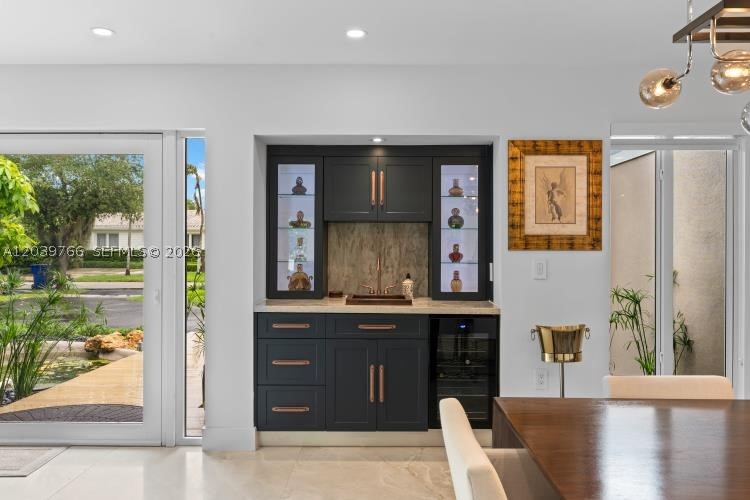 BAY HEIGHTS - Residential