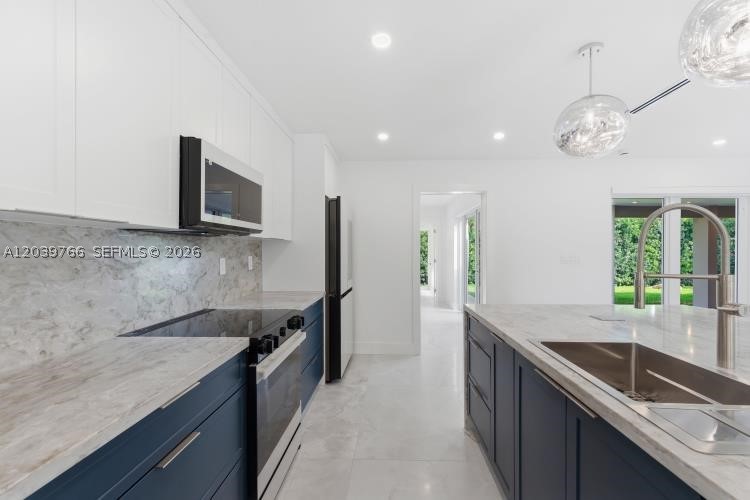 BAY HEIGHTS - Residential