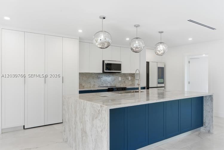 BAY HEIGHTS - Residential