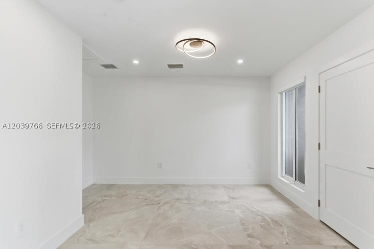 BAY HEIGHTS - Residential