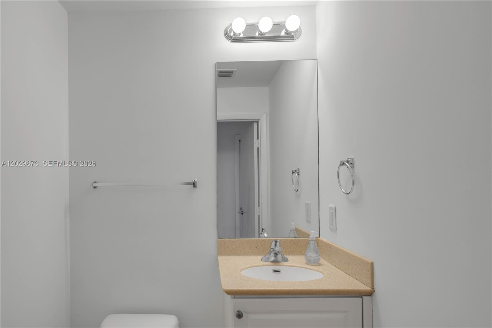 AVENTURA MARINA CONDO NUM - Residential