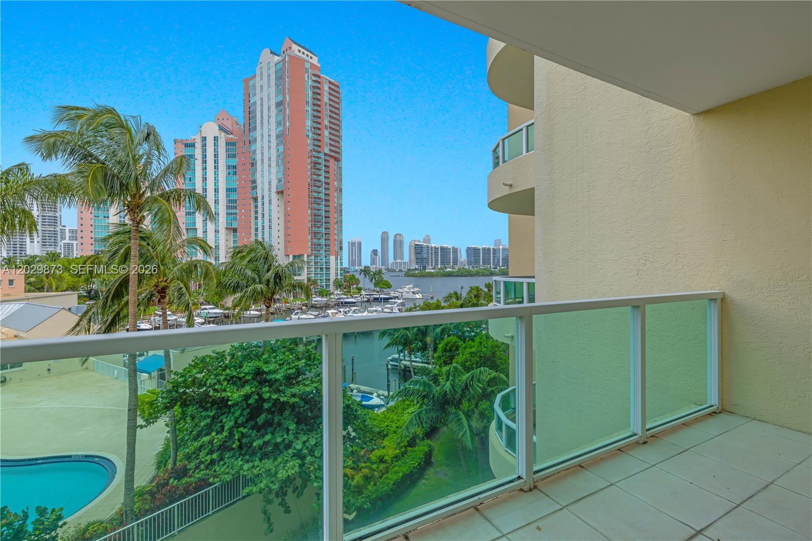 AVENTURA MARINA CONDO NUM - Residential