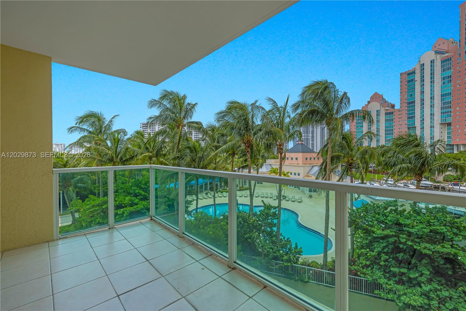 AVENTURA MARINA CONDO NUM - Residential