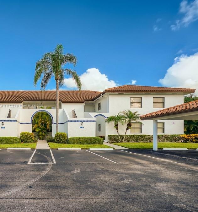 Hansons Landing Condo - Residential