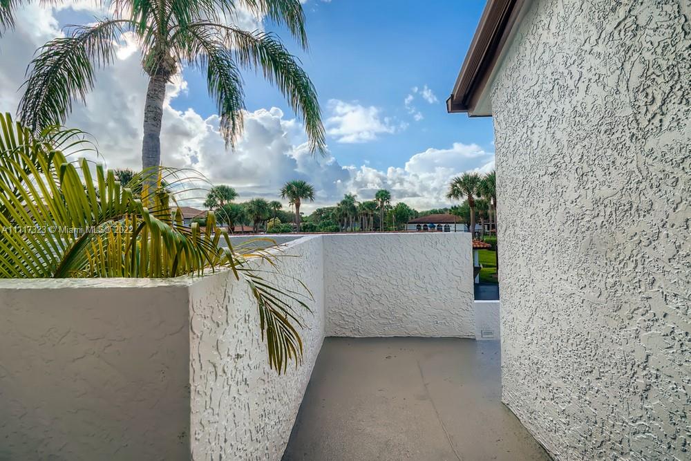 Hansons Landing Condo - Residential