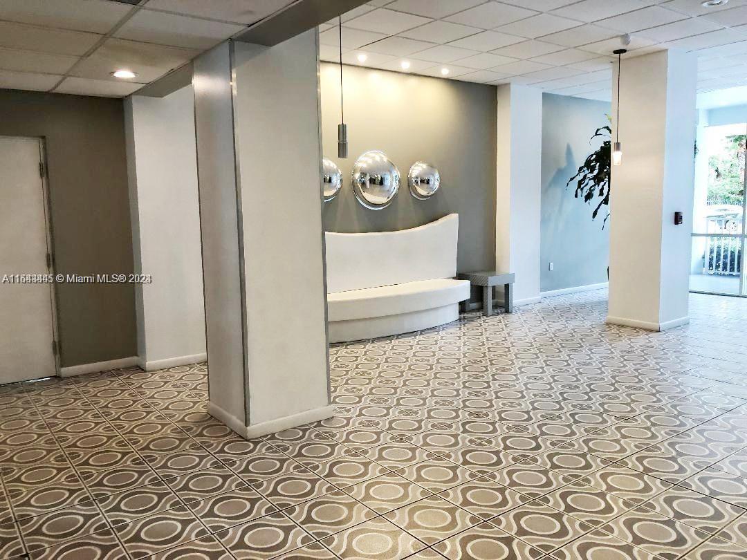 ADMIRAL TOWERS CONDO - Residential Lease