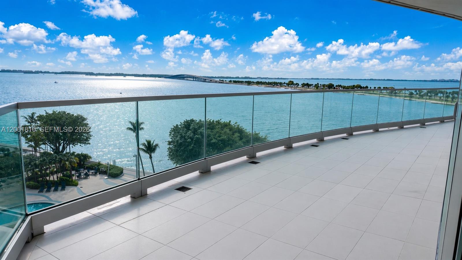 UNA Residences - Residential