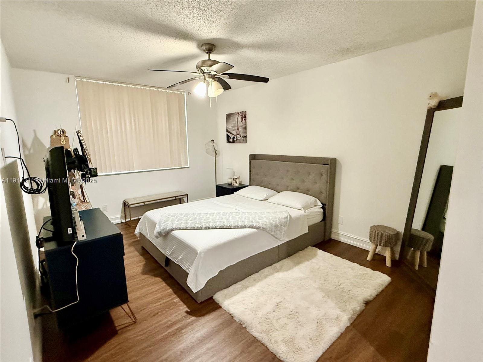 CORAL SPRINGS ESTATE TOWN - Residential