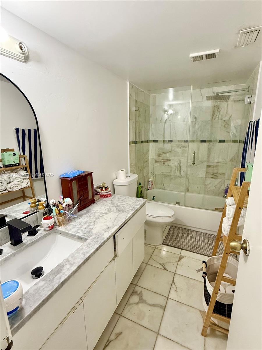 CORAL SPRINGS ESTATE TOWN - Residential