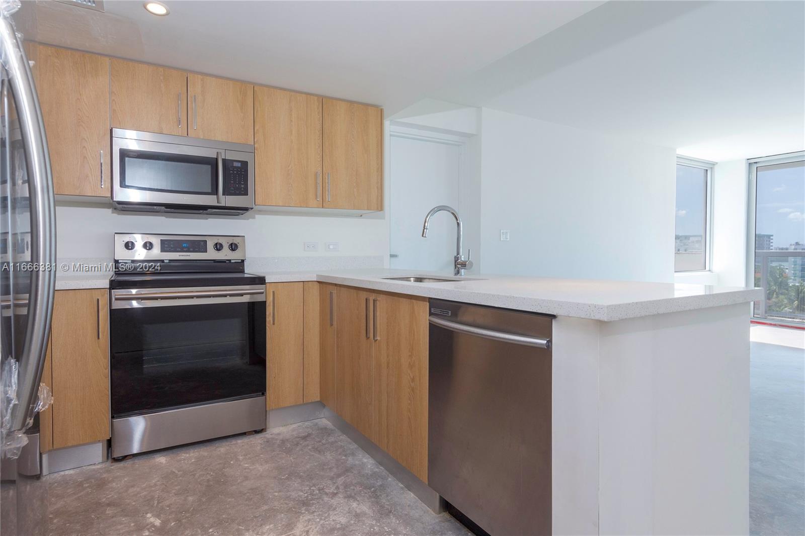 BAY HARBOR ONE CONDO - Residential Lease