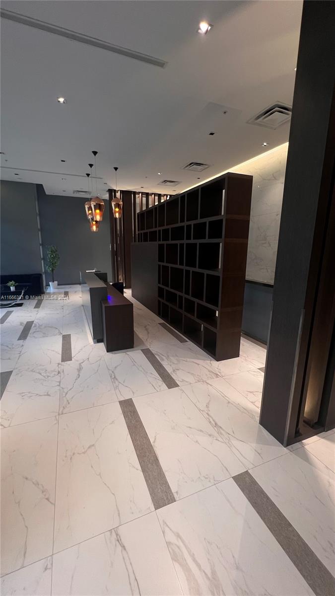 BAY HARBOR ONE CONDO - Residential Lease