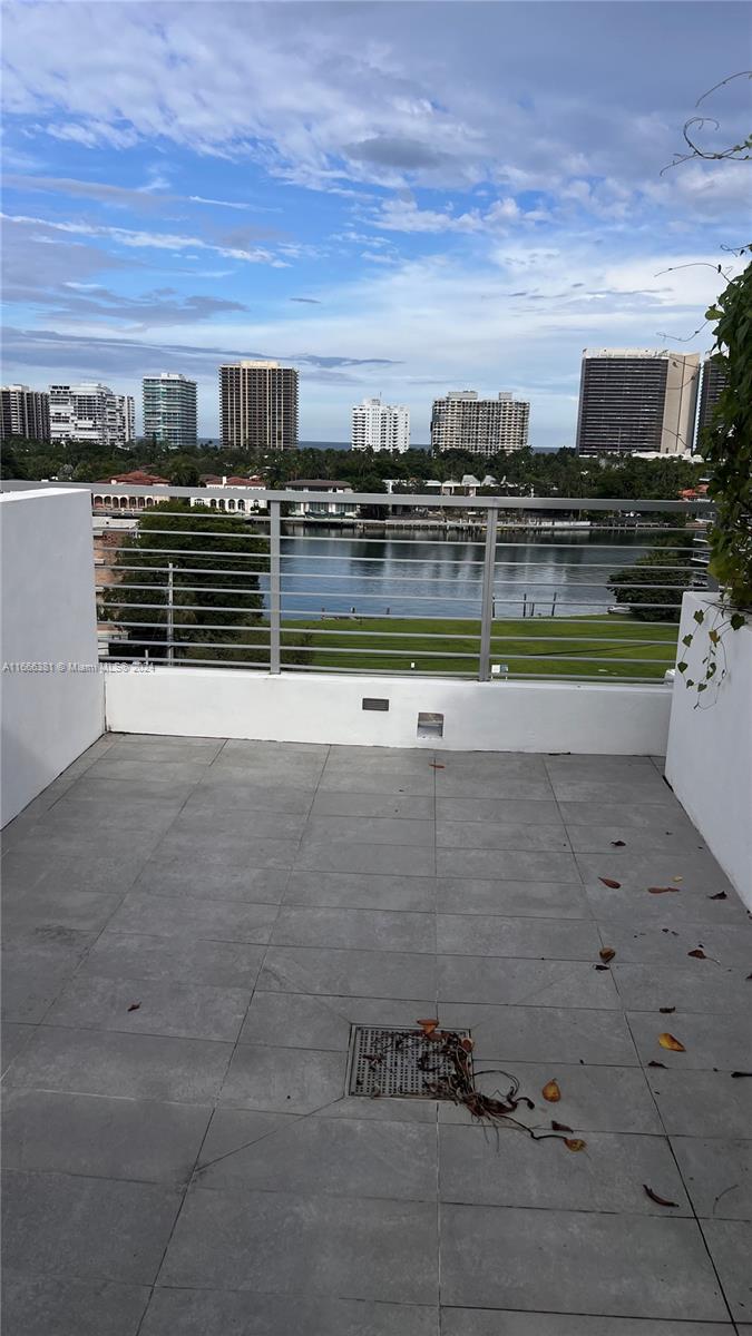 BAY HARBOR ONE CONDO - Residential Lease