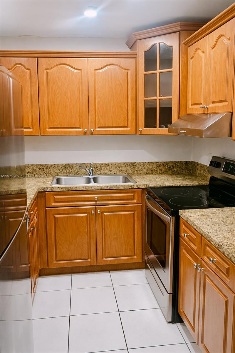 WILLOW WALK OF KENDALL CO - Residential
