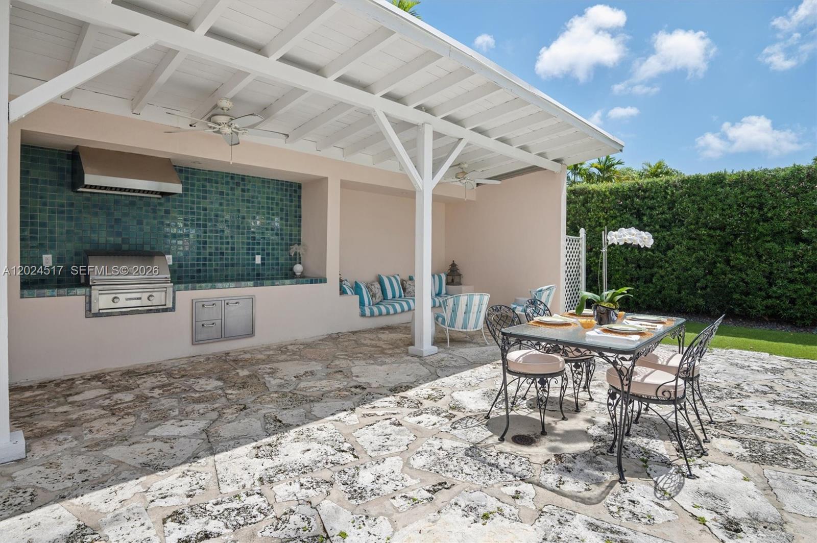 EARLETON SHORES - Residential