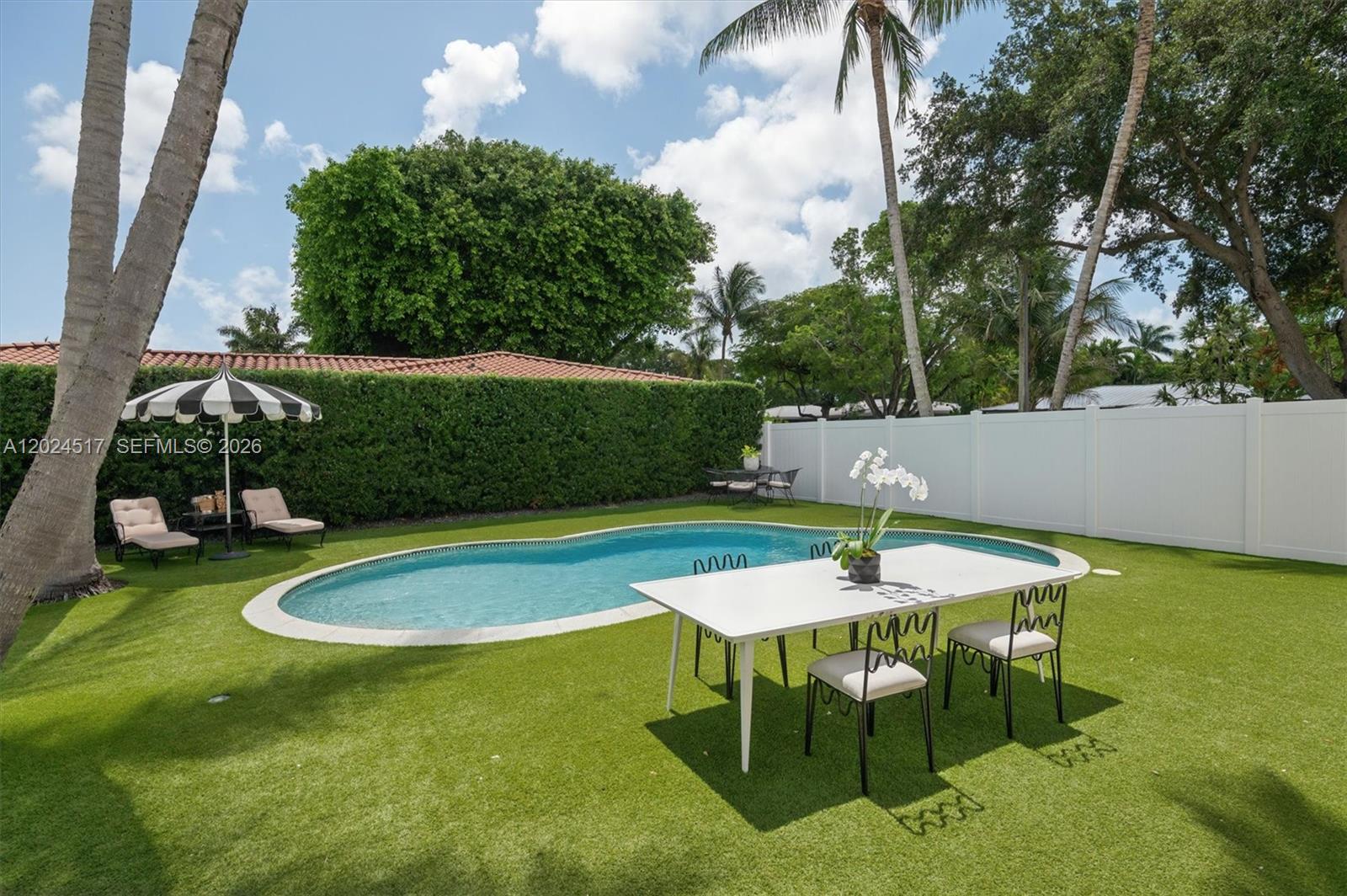 EARLETON SHORES - Residential