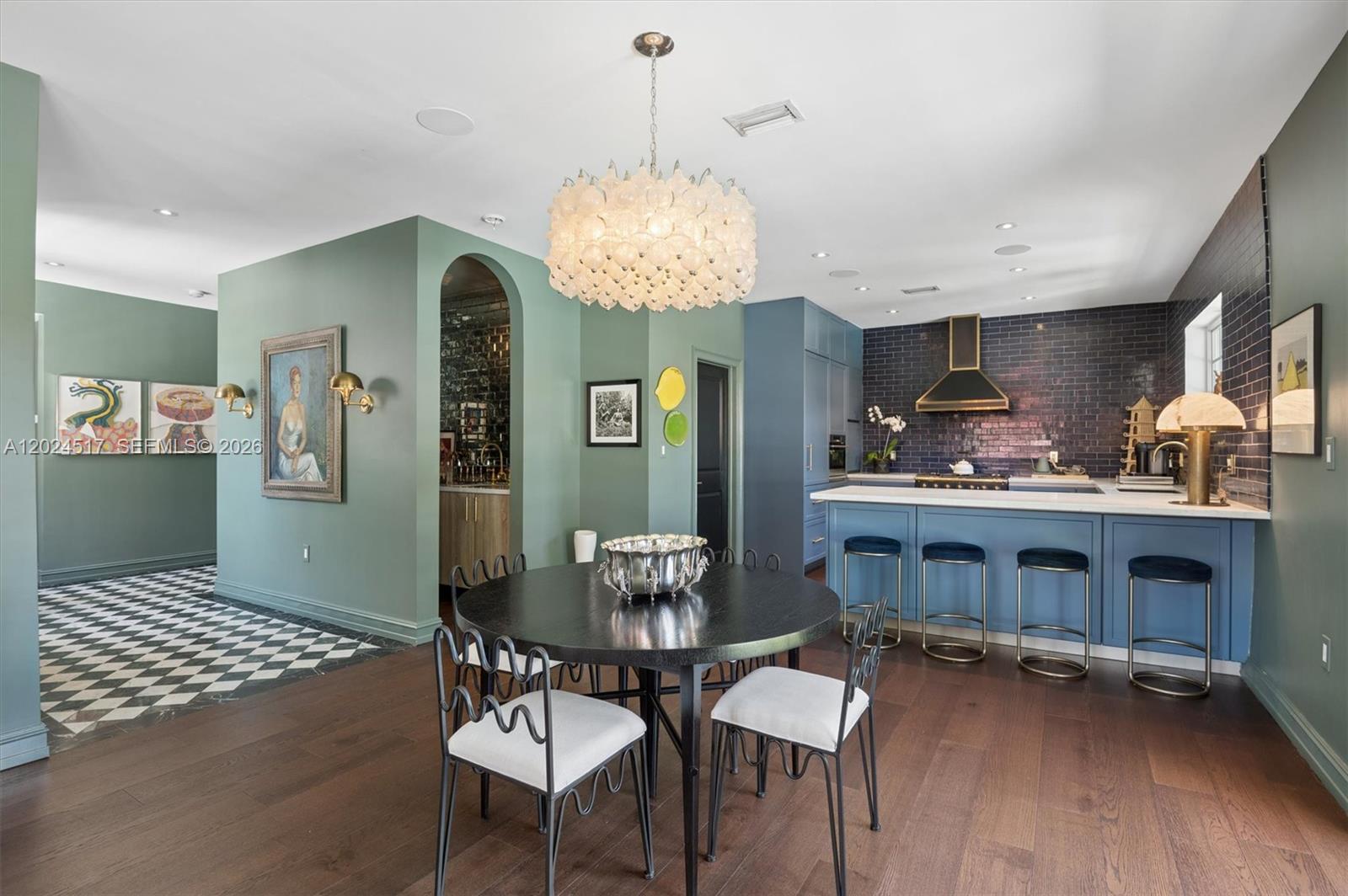 EARLETON SHORES - Residential