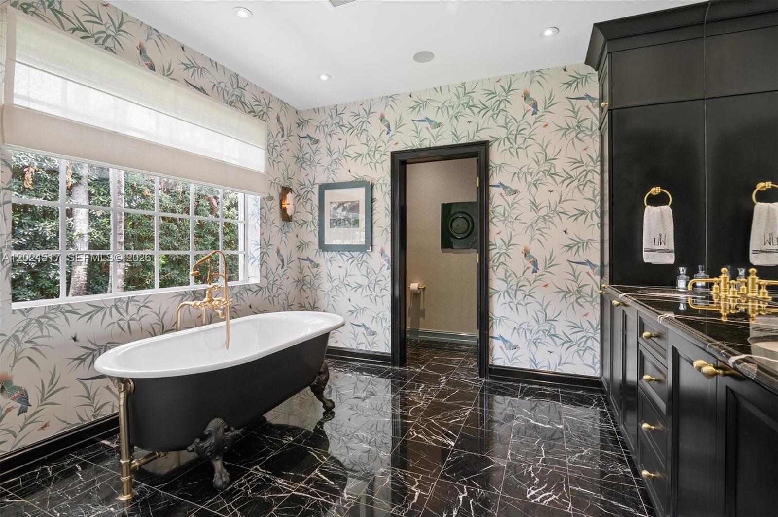EARLETON SHORES - Residential