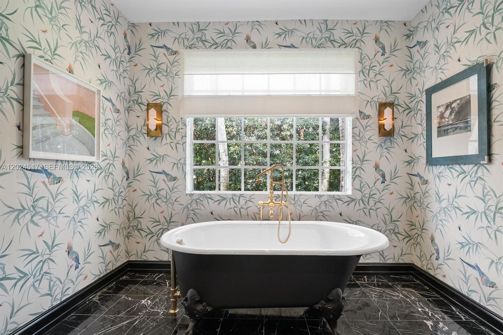 EARLETON SHORES - Residential