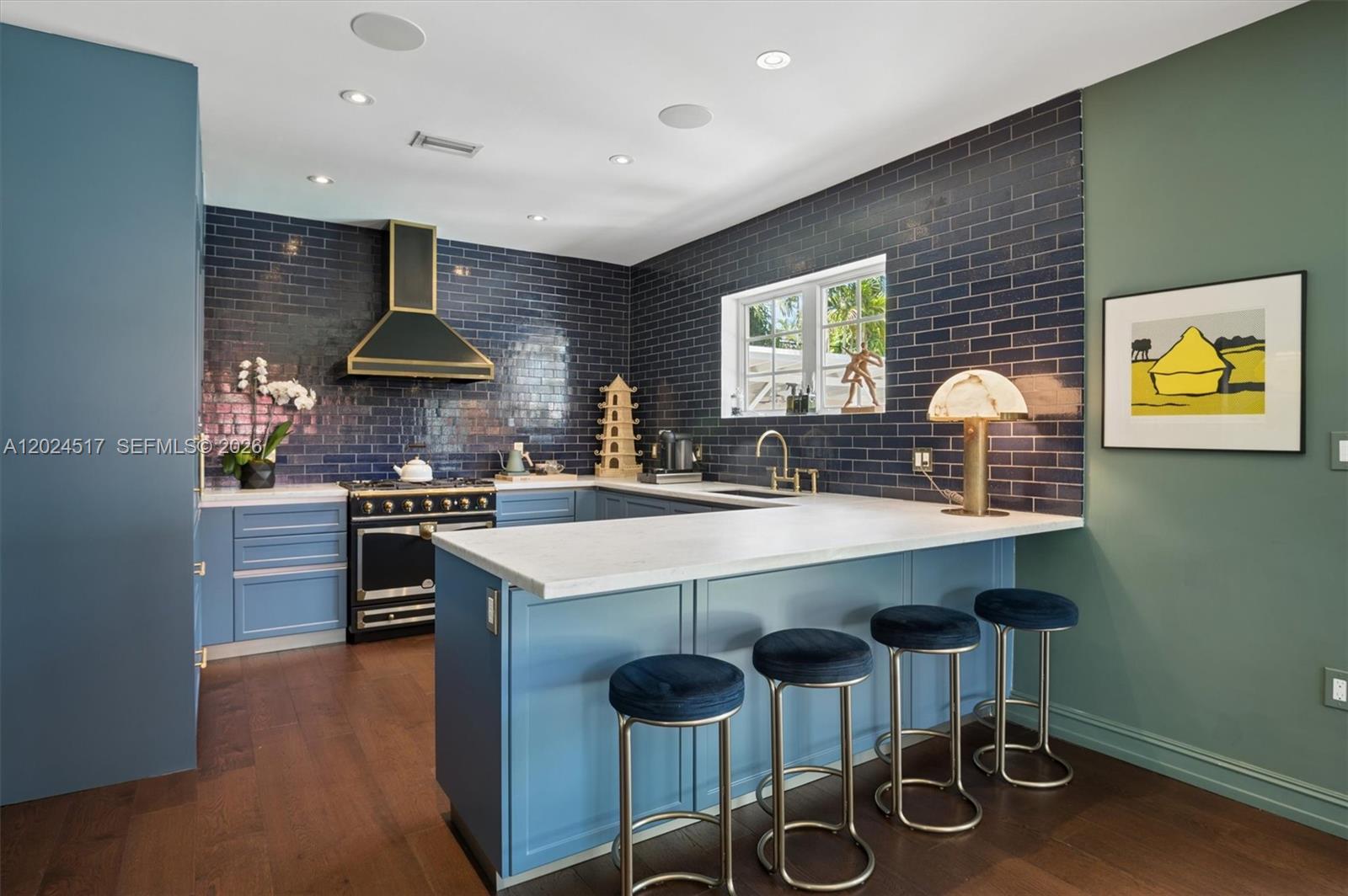 EARLETON SHORES - Residential