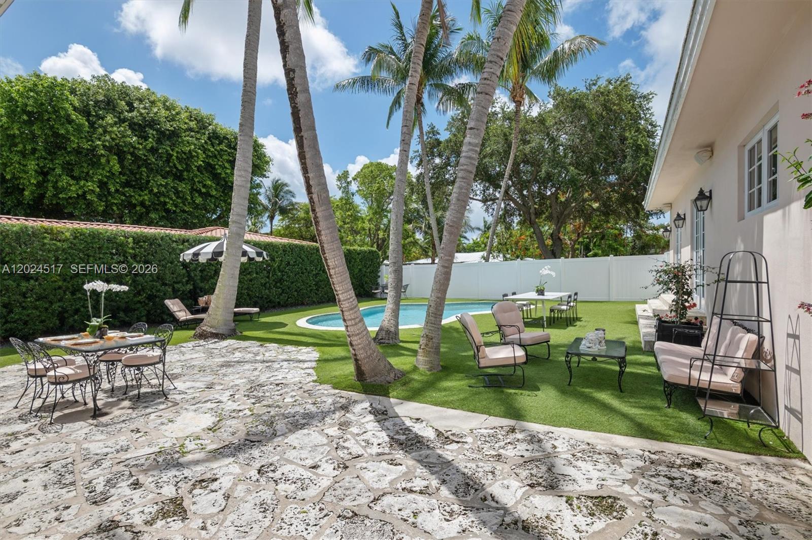 EARLETON SHORES - Residential
