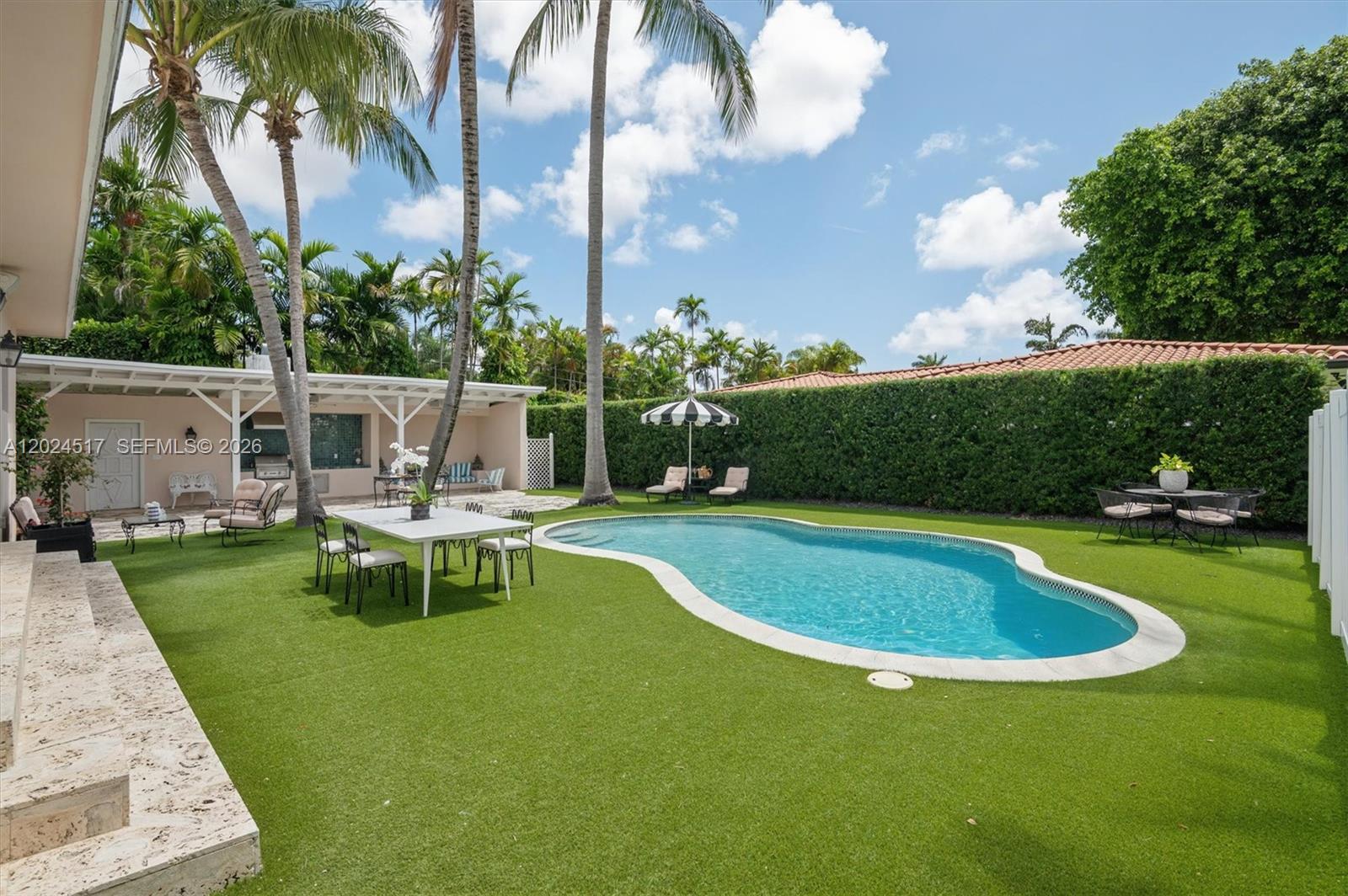 EARLETON SHORES - Residential