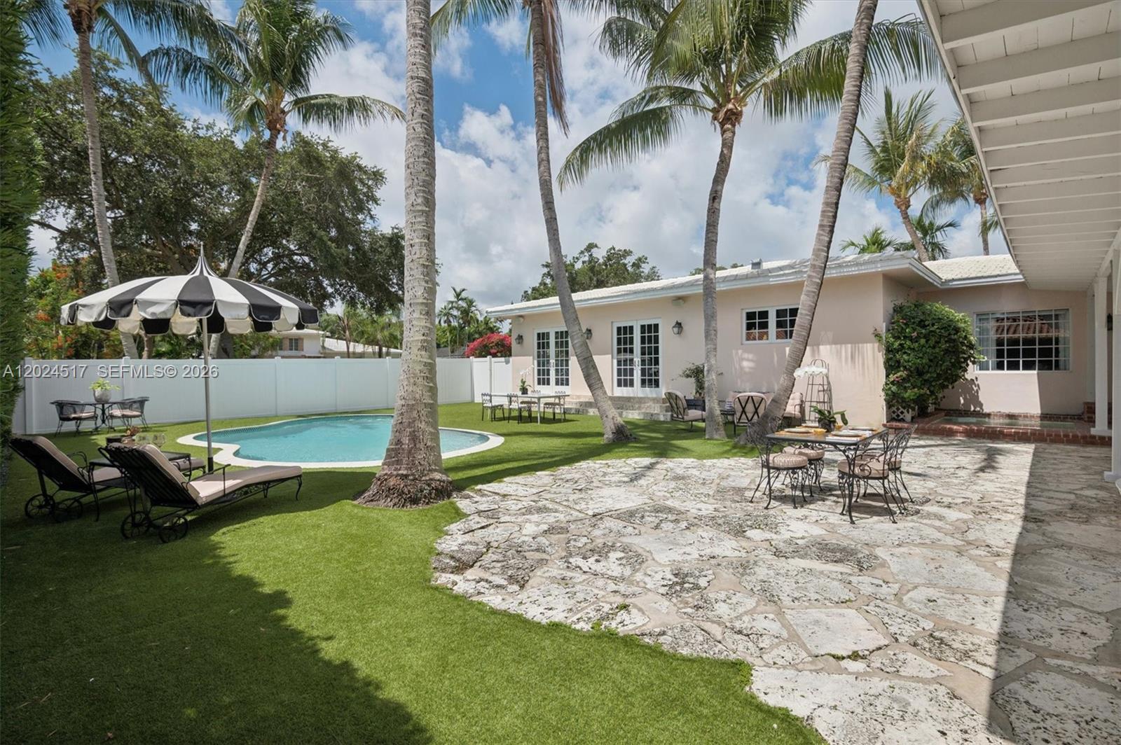 EARLETON SHORES - Residential