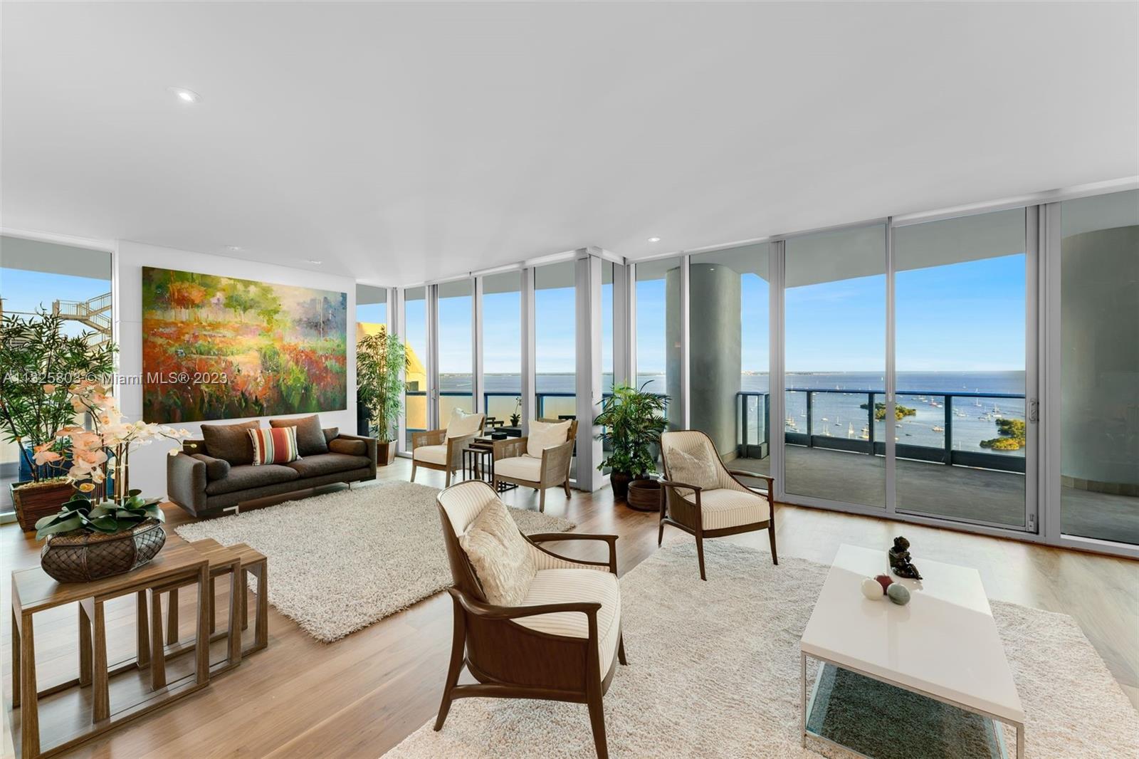 GROVENOR HOUSE CONDO - Residential
