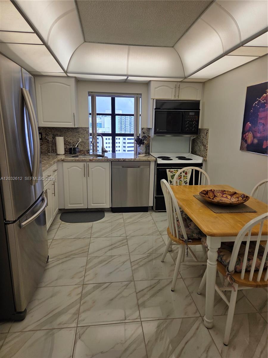 TOWERS OF OCEANVIEW EAST - Residential