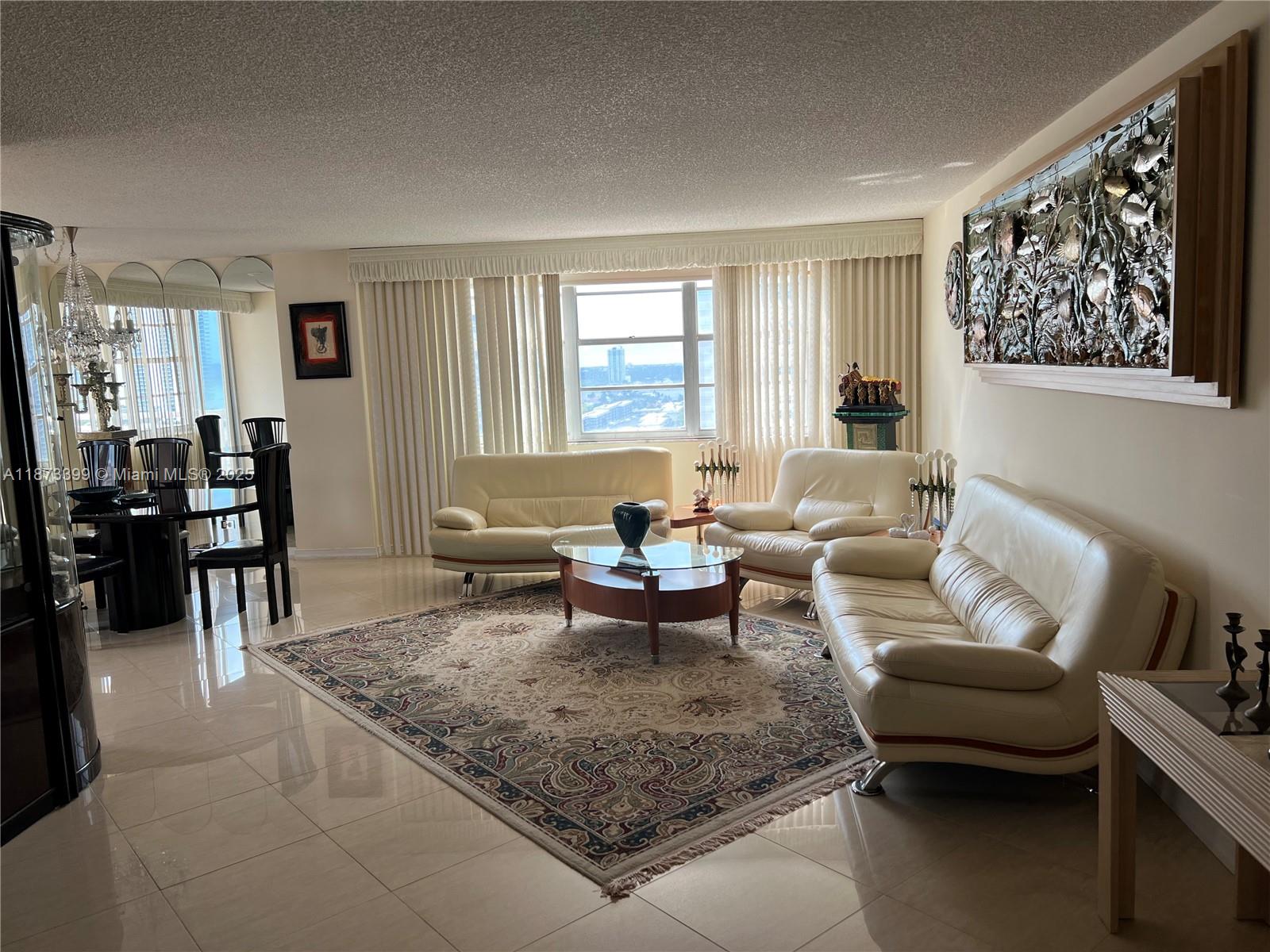 WINSTON TOWERS 200 - Residential