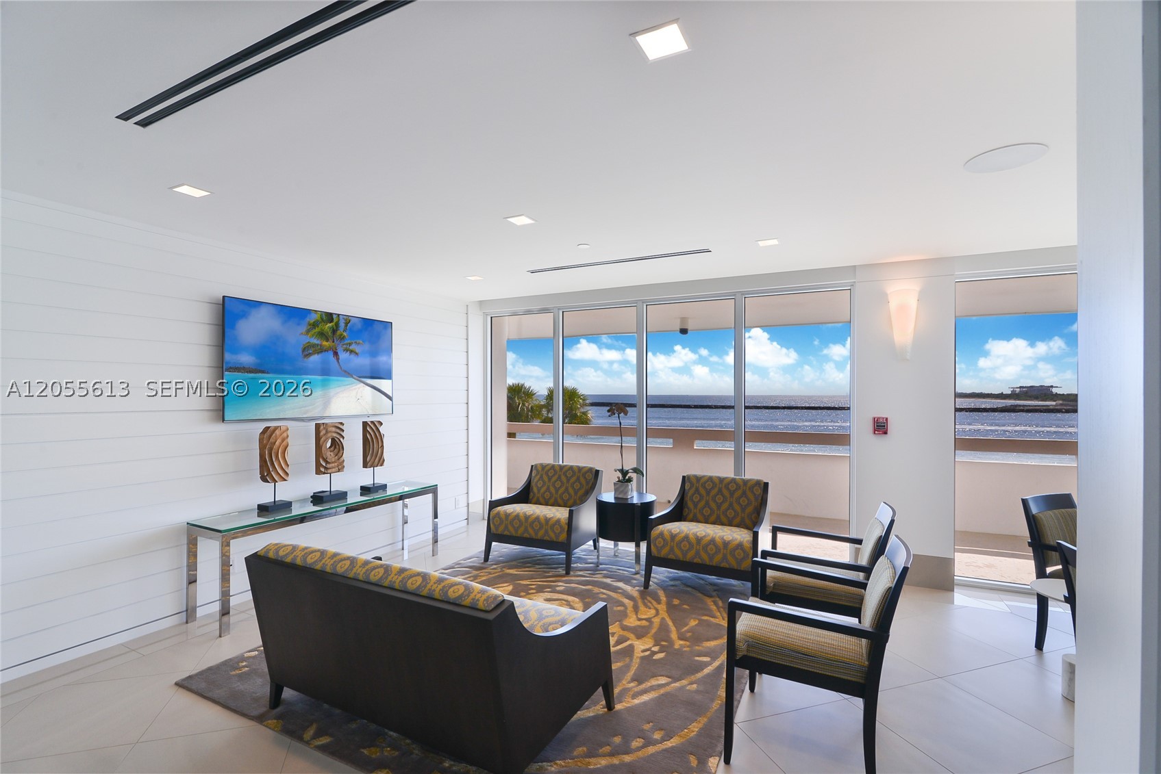 POINT OF AMERICAS - Residential