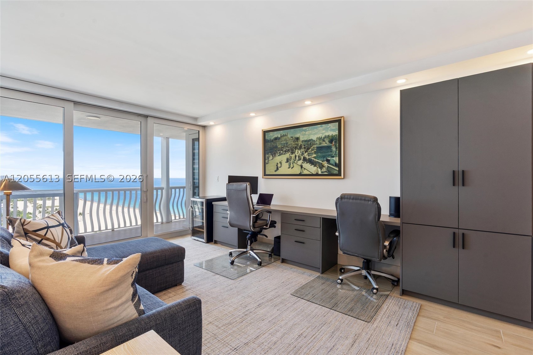 POINT OF AMERICAS - Residential