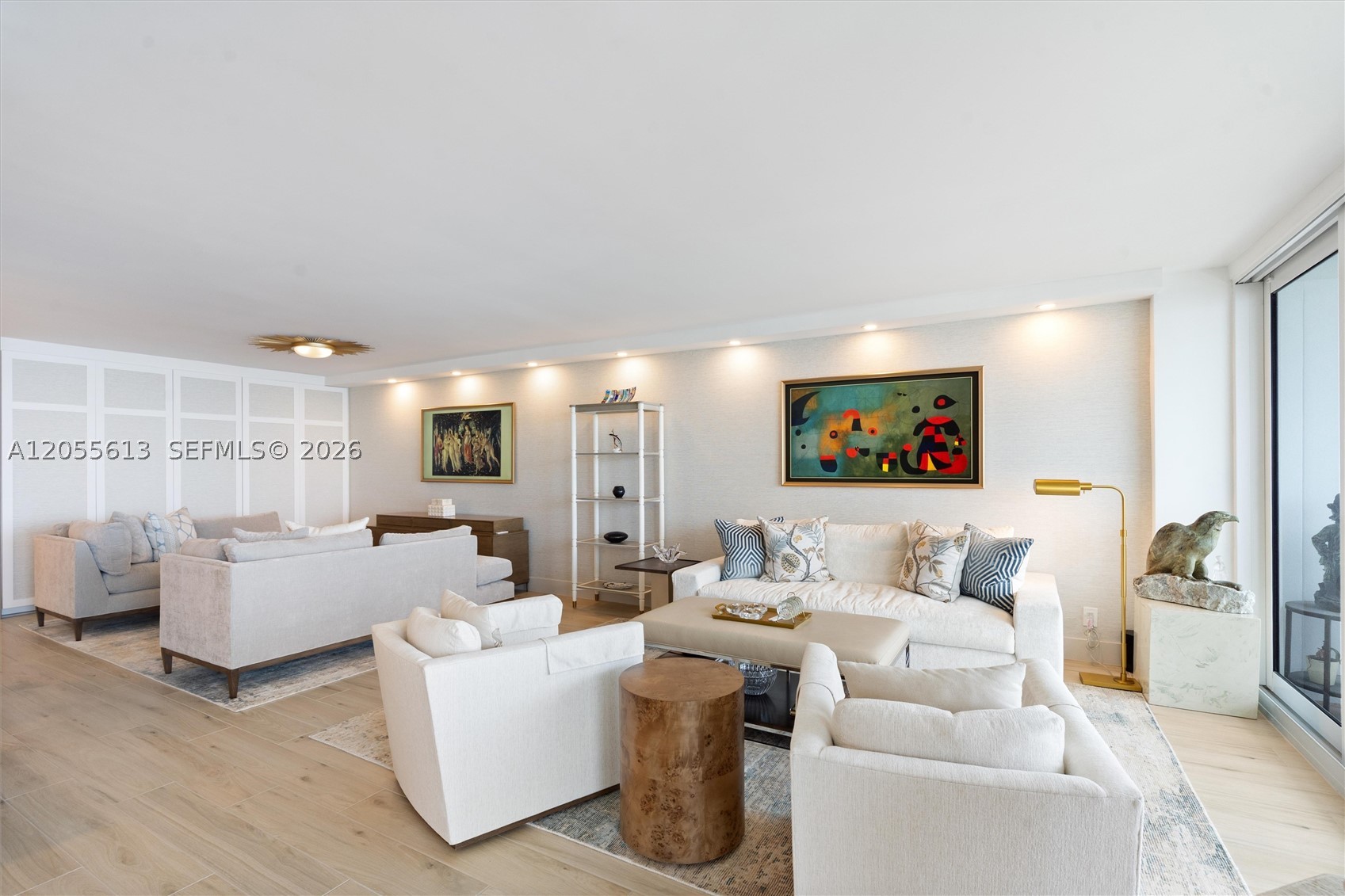 POINT OF AMERICAS - Residential