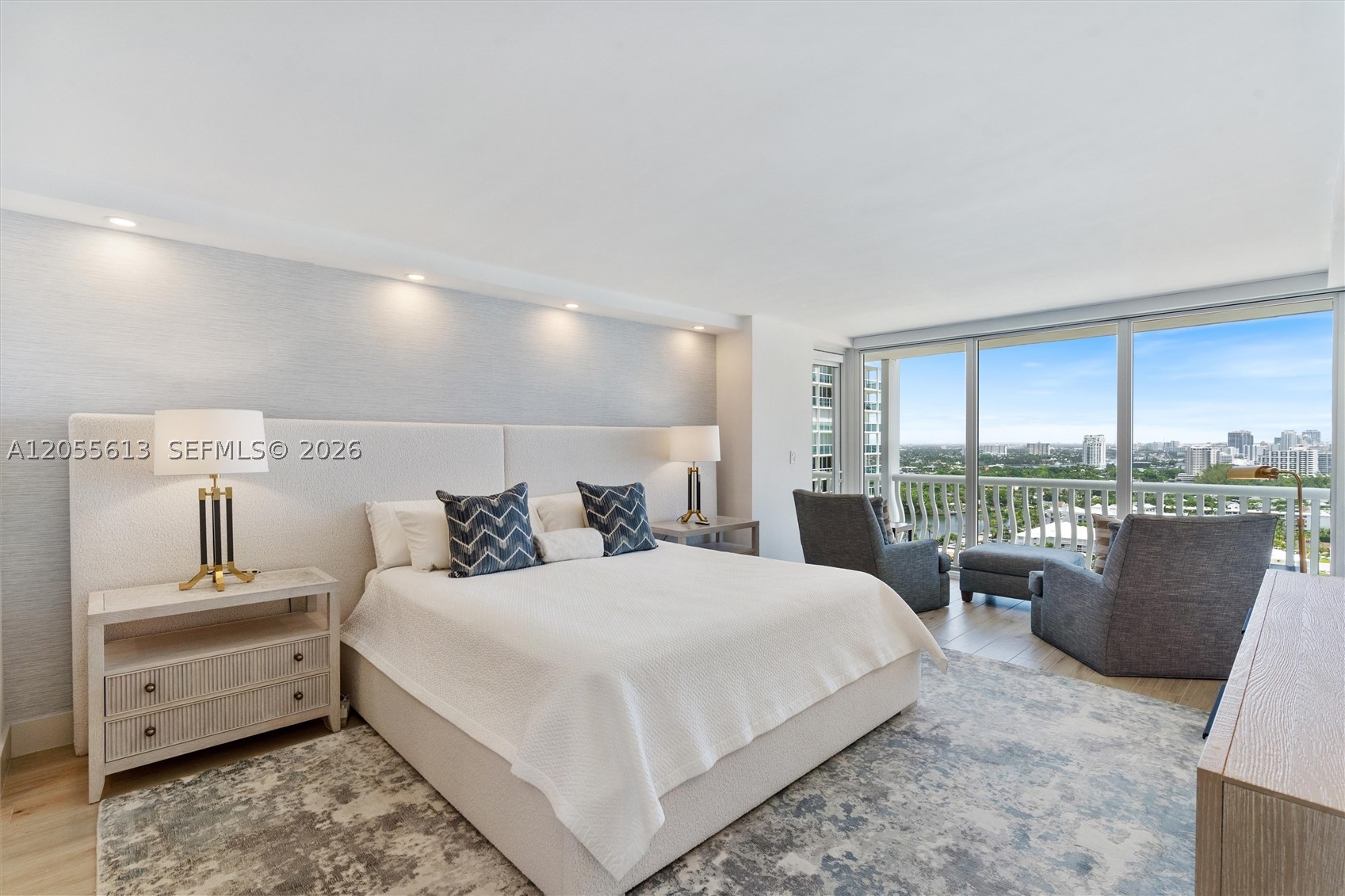 POINT OF AMERICAS - Residential