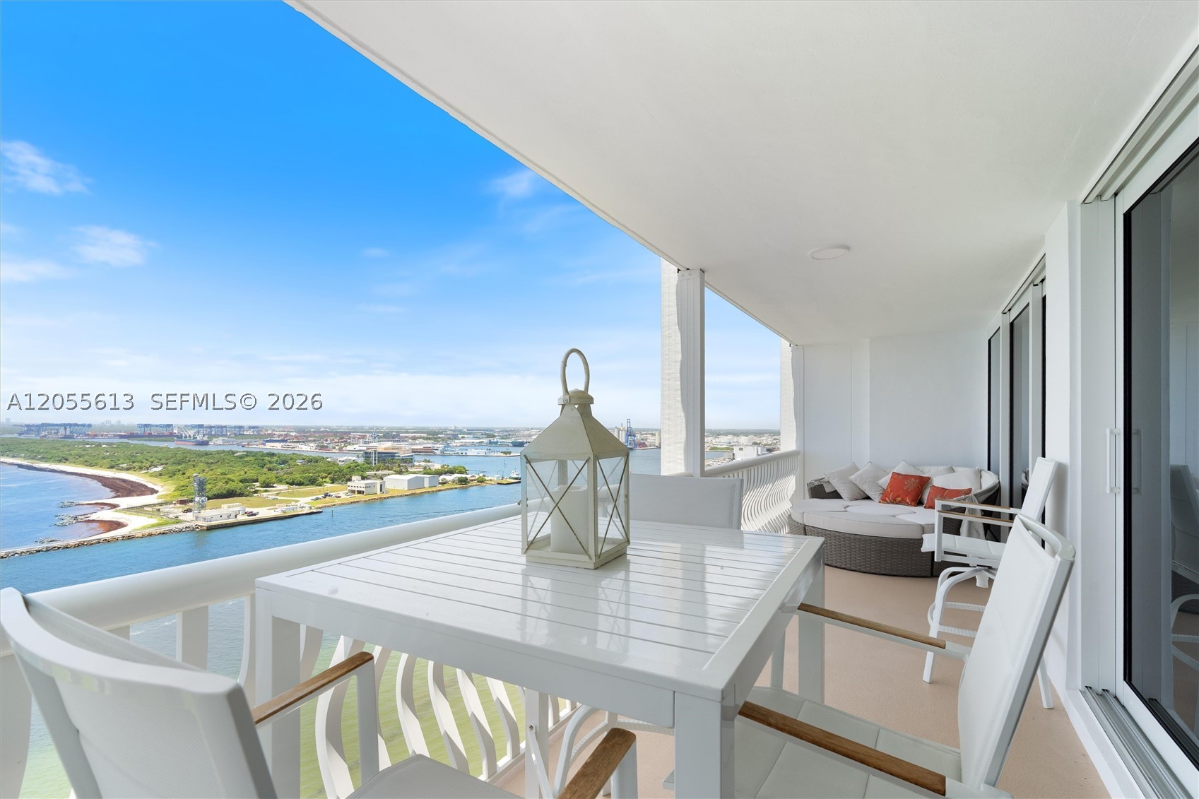 POINT OF AMERICAS - Residential