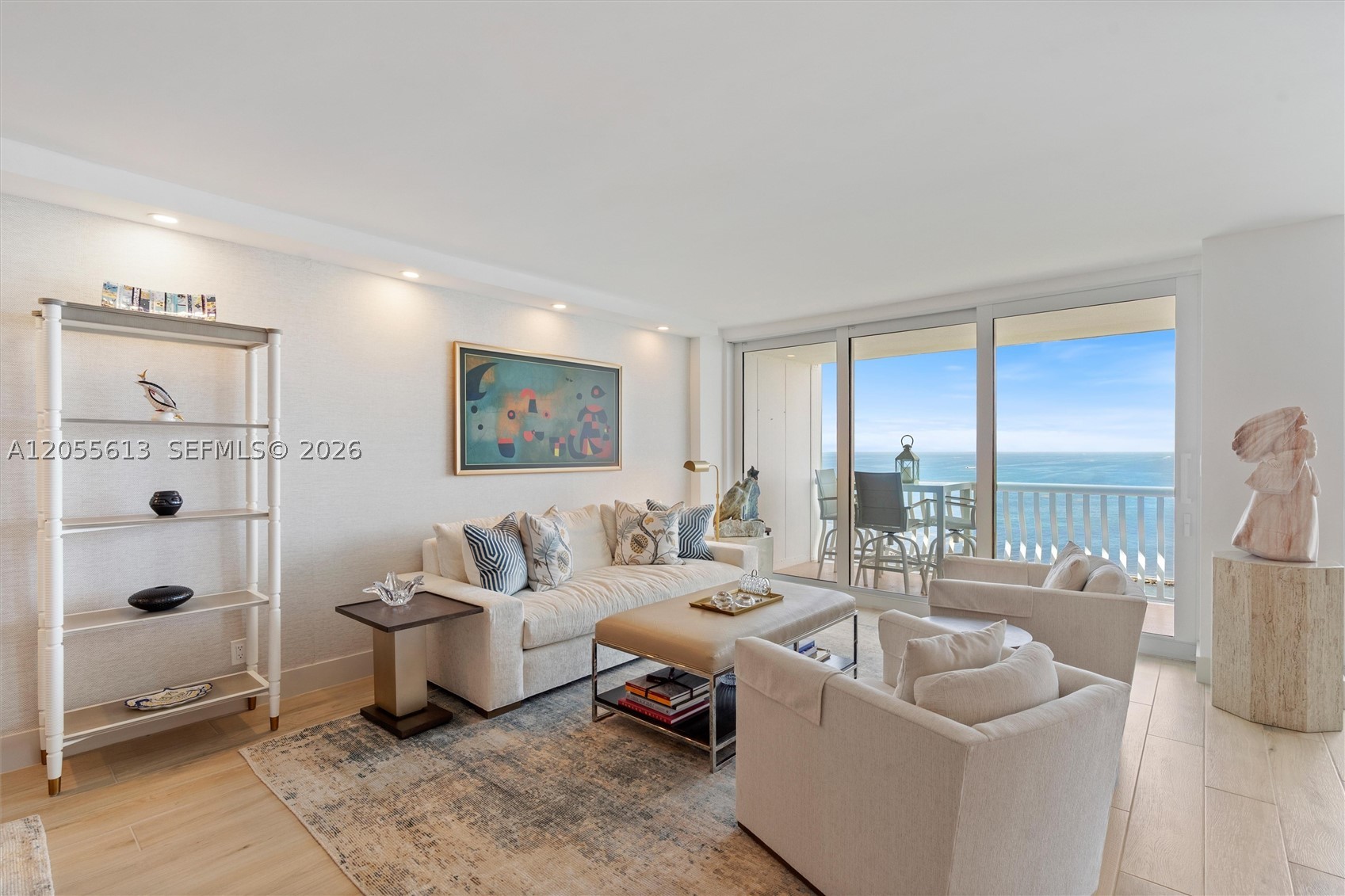 POINT OF AMERICAS - Residential