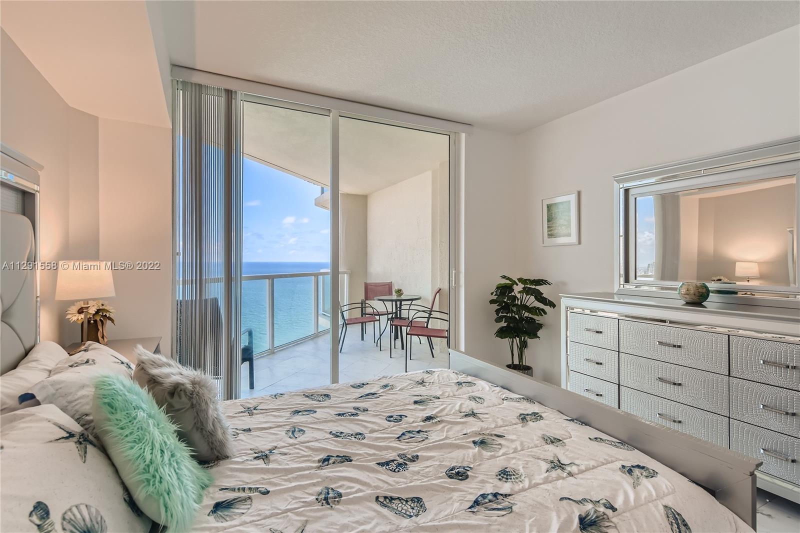 LA PERLA CONDO - Residential Lease