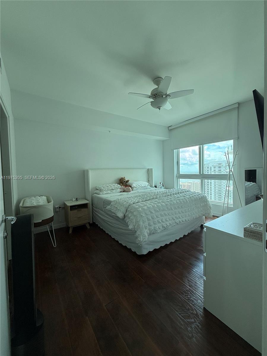 MET 1 CONDO - Residential