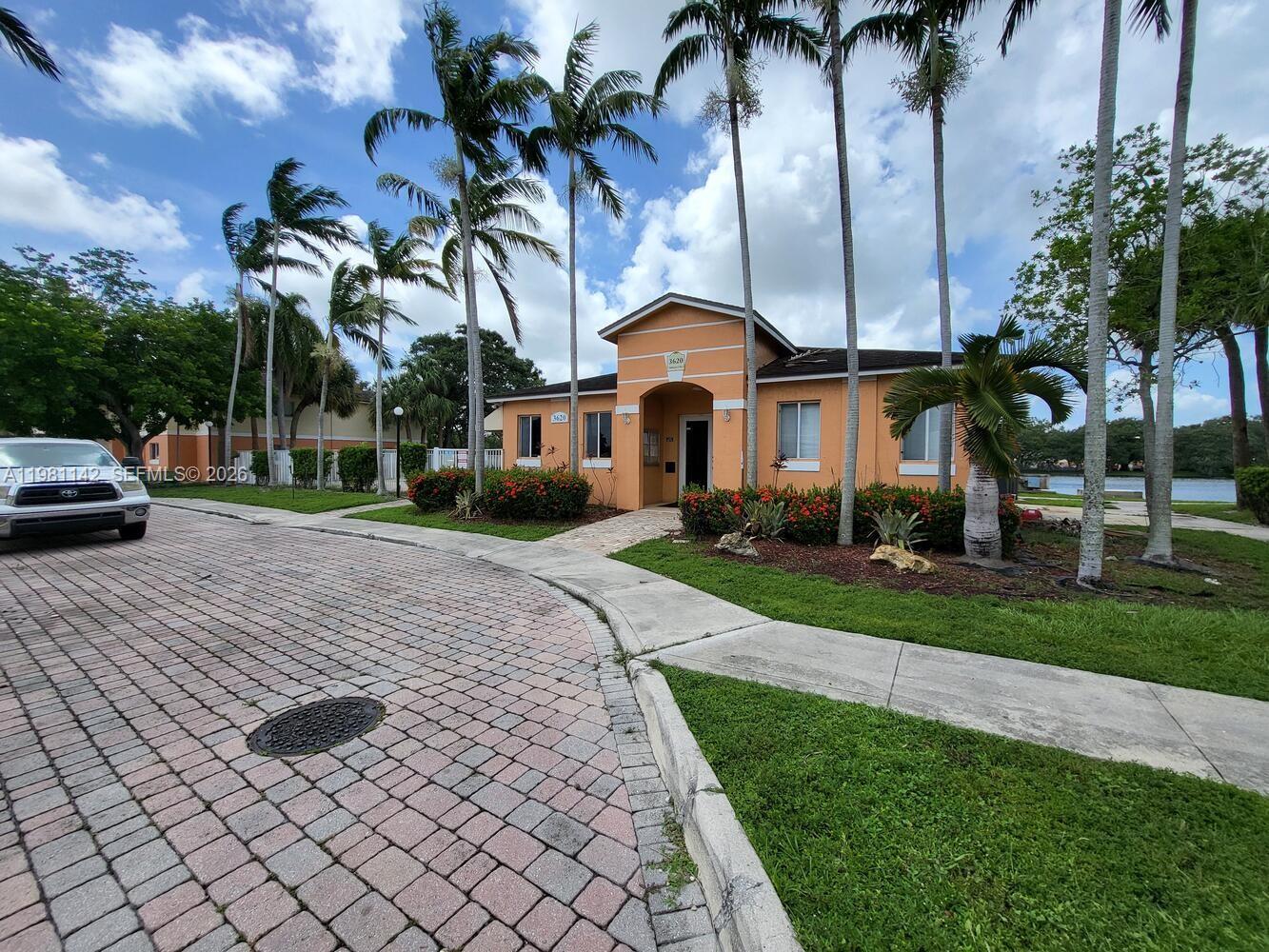 LAKEWOOD AT EMERALD HILLS - Residential Lease