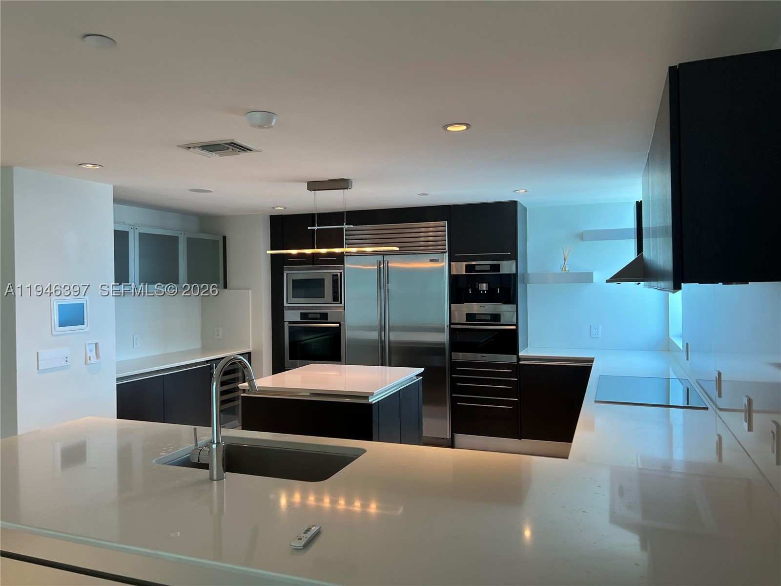 JADE BEACH CONDO - Residential