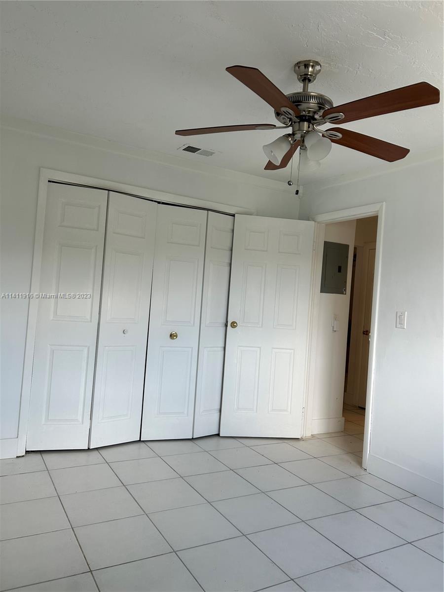 SUNRISE GOLF VILLAGE SEC - Residential Lease