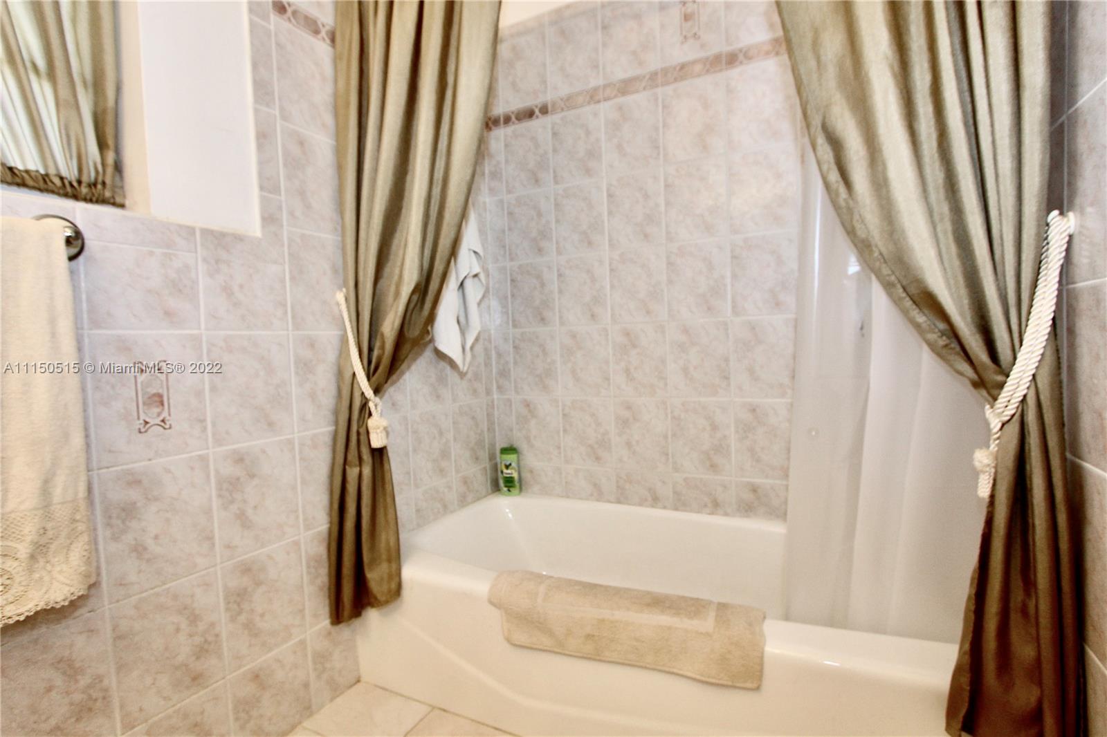 IVES ESTATES SEC 1 - Residential