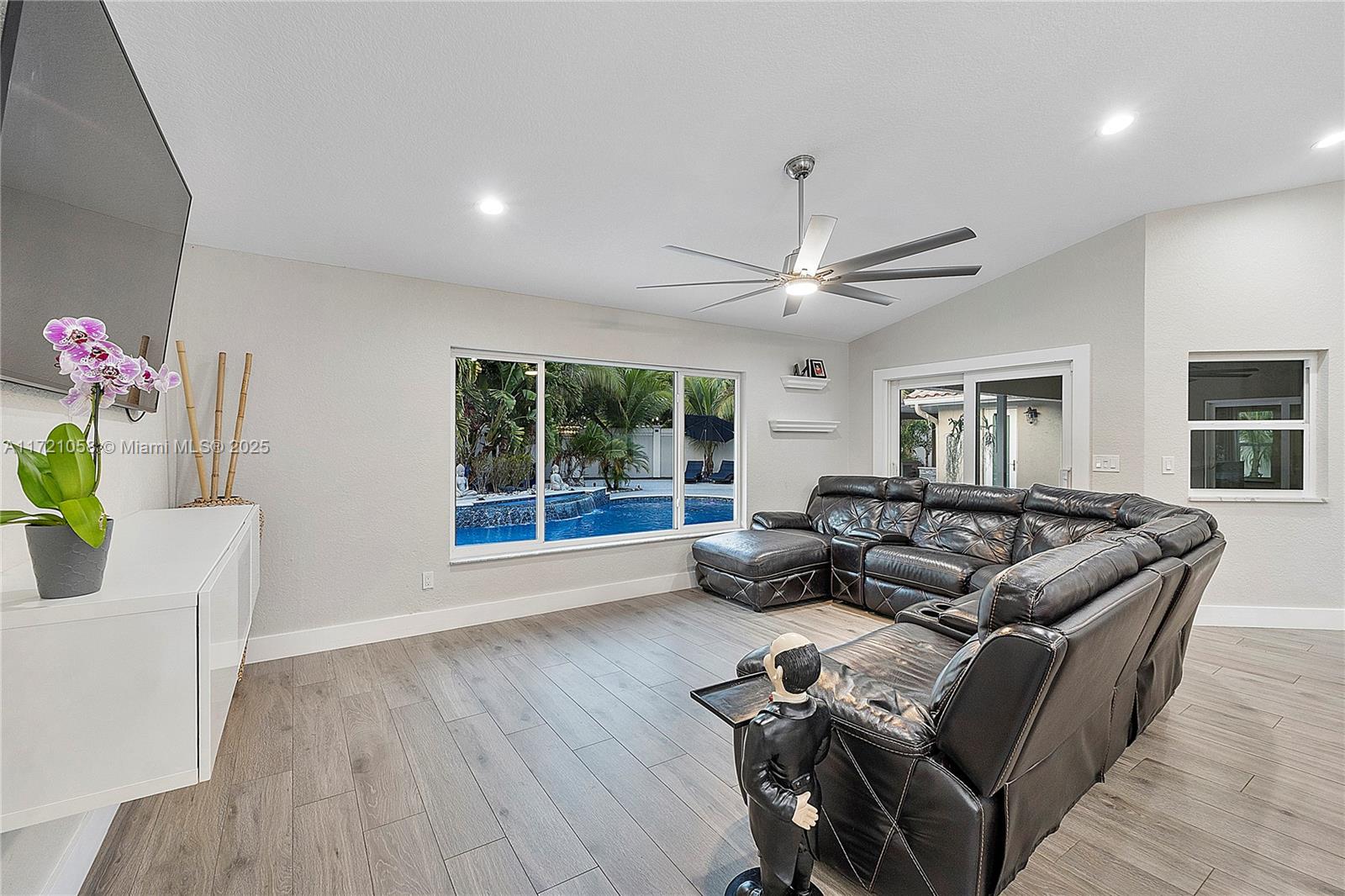 JACARANDA LAKES SECTION E - Residential