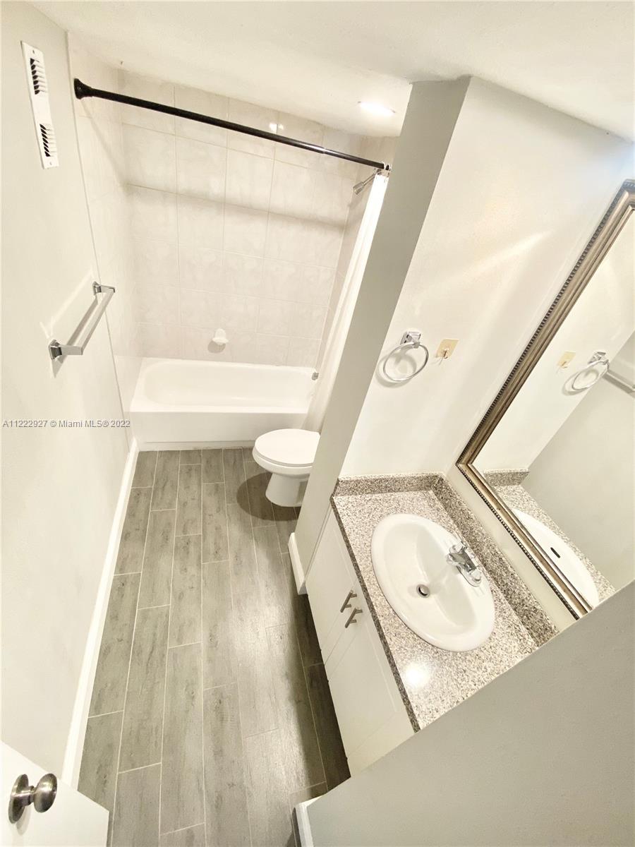 THE TERRACES CONDO PH II - Residential Lease