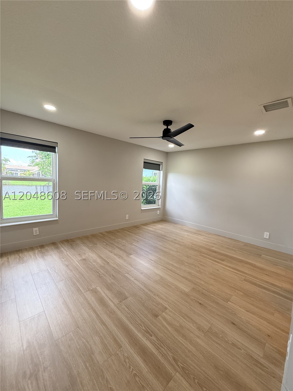 FOREST RIDGE CLUSTER HOME - Residential