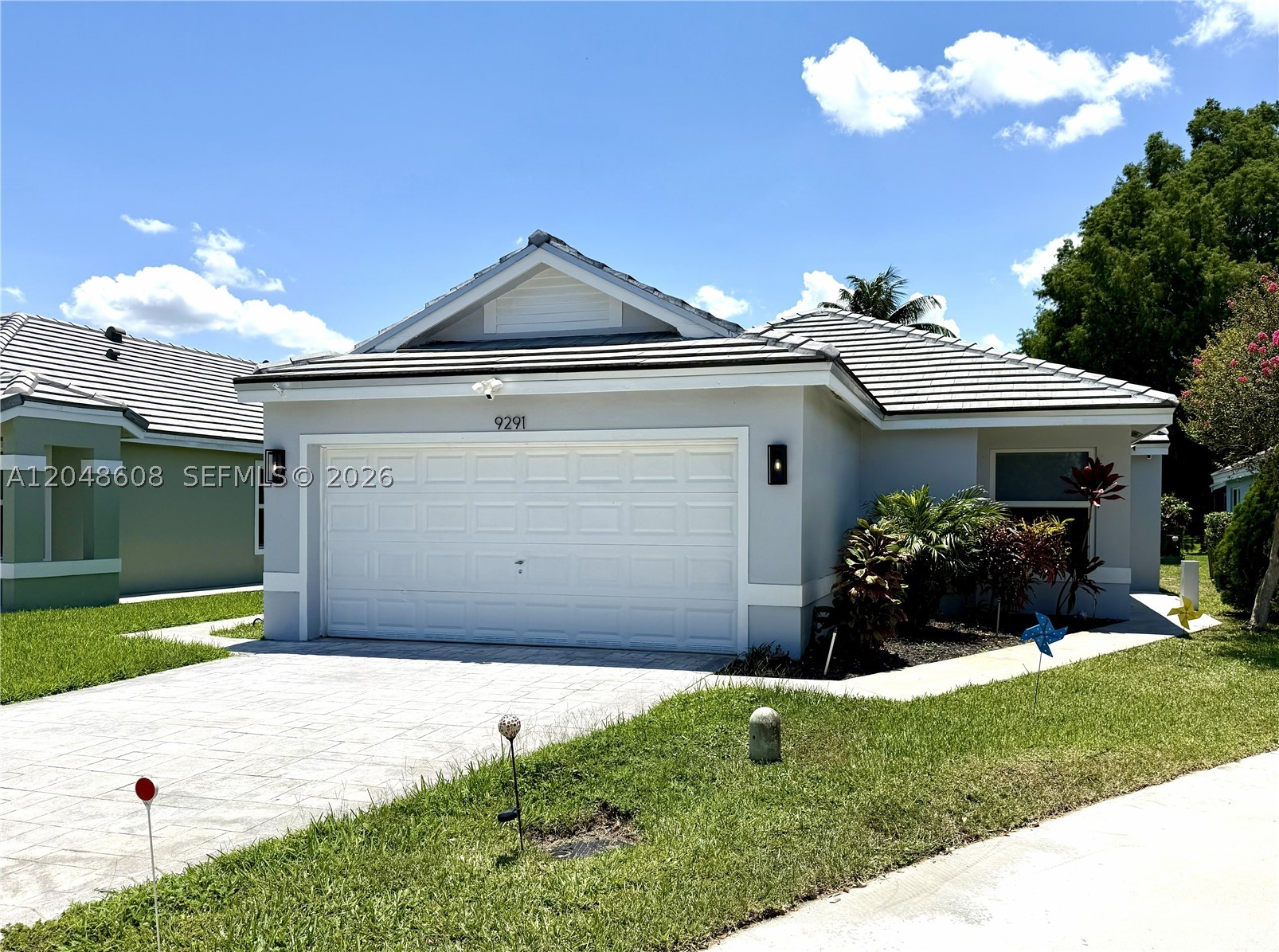 FOREST RIDGE CLUSTER HOME - Residential