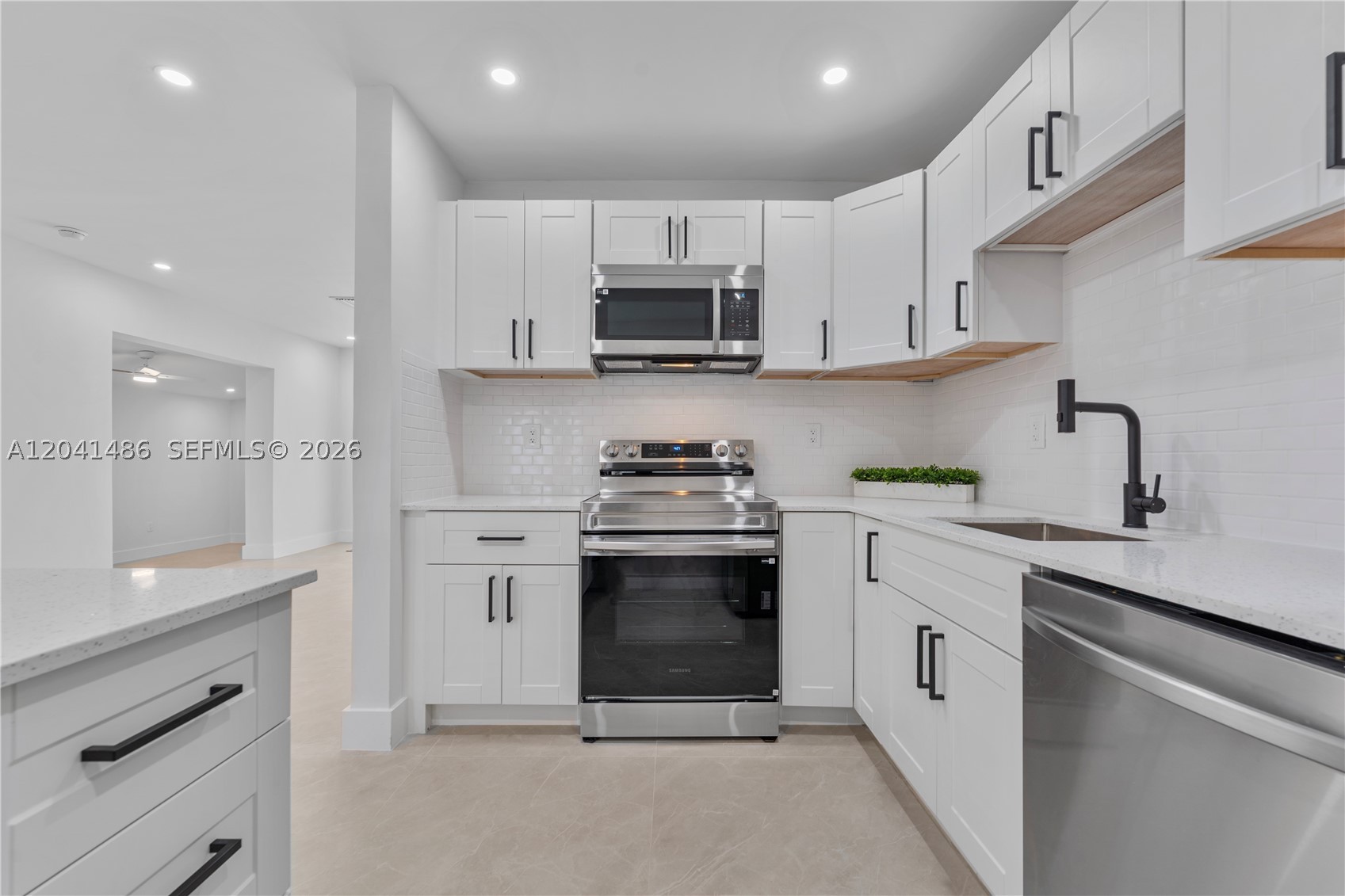 SO MIAMI HEIGHTS ADDN E - Residential