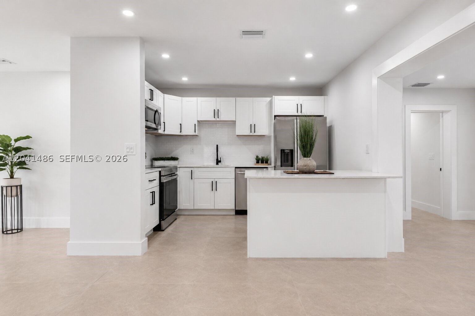 SO MIAMI HEIGHTS ADDN E - Residential