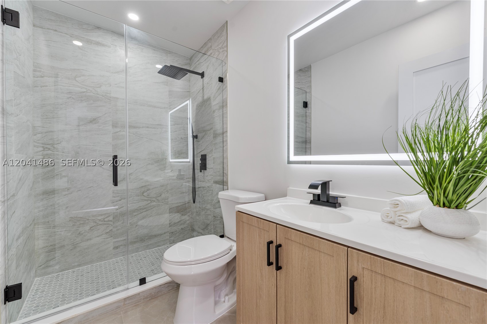 SO MIAMI HEIGHTS ADDN E - Residential