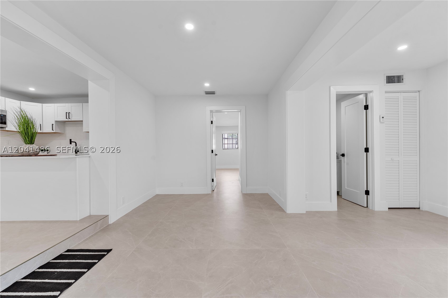 SO MIAMI HEIGHTS ADDN E - Residential