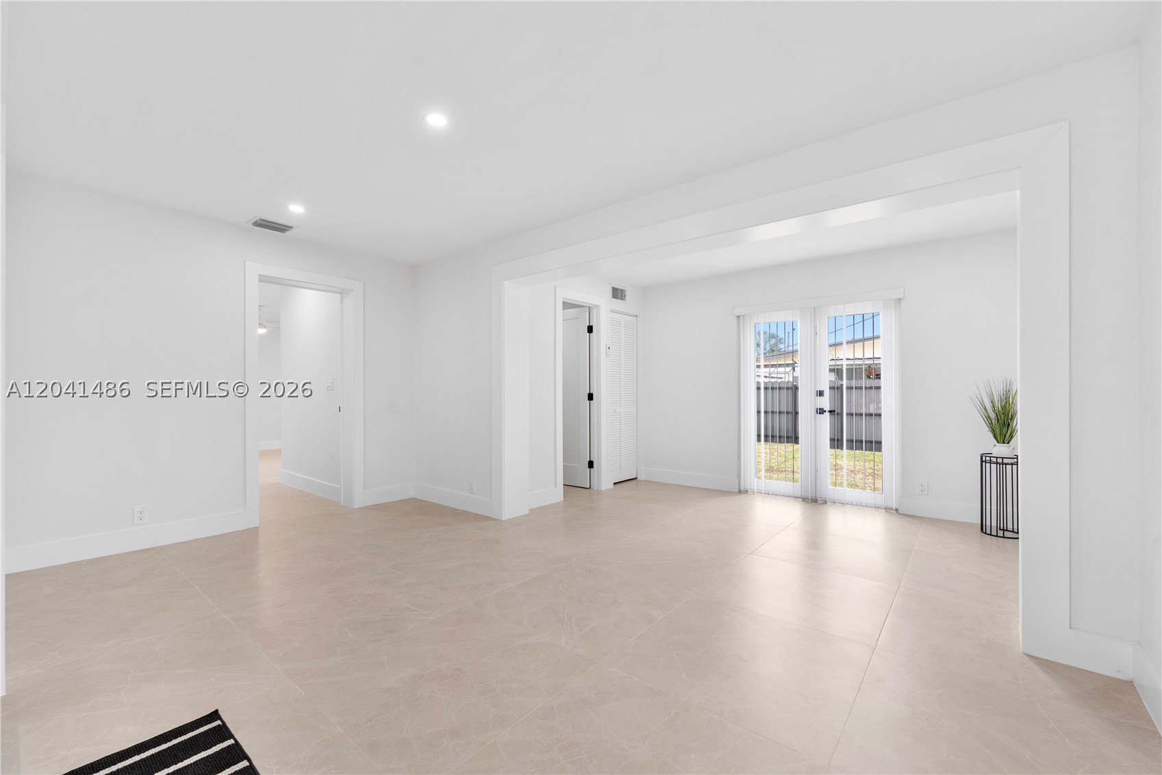 SO MIAMI HEIGHTS ADDN E - Residential